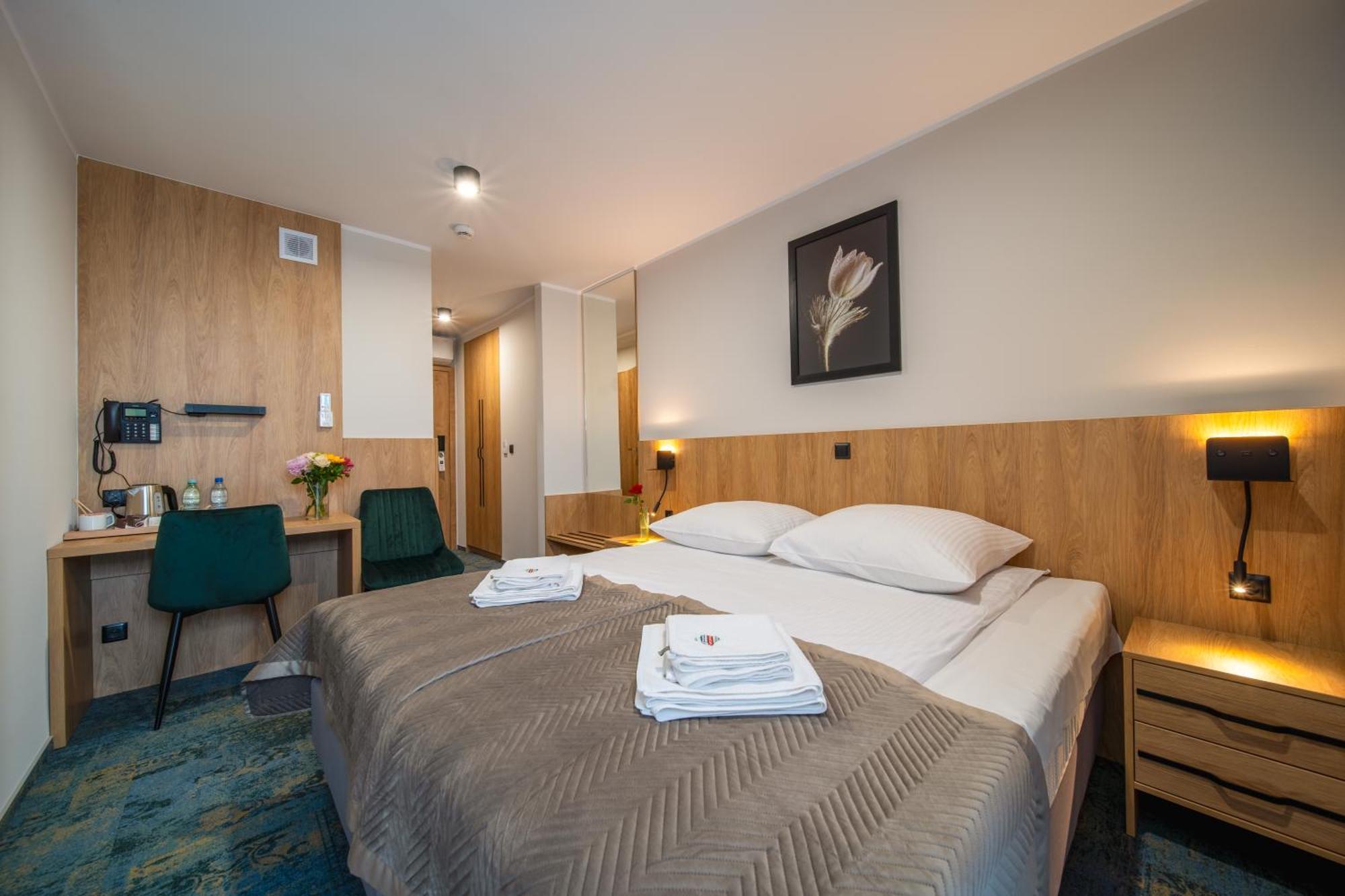 Hotel Gromada Łomża מראה חיצוני תמונה