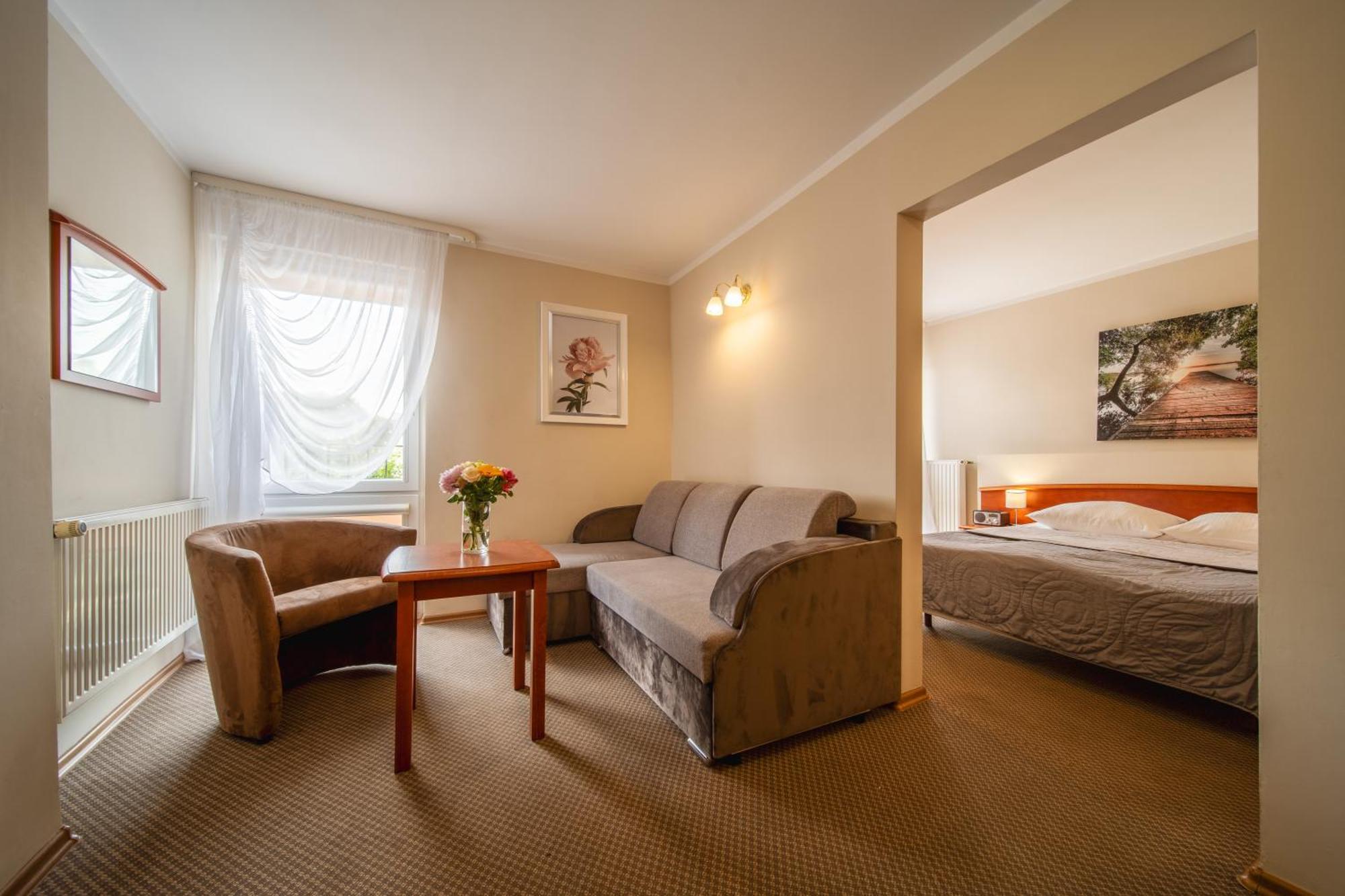 Hotel Gromada Łomża מראה חיצוני תמונה