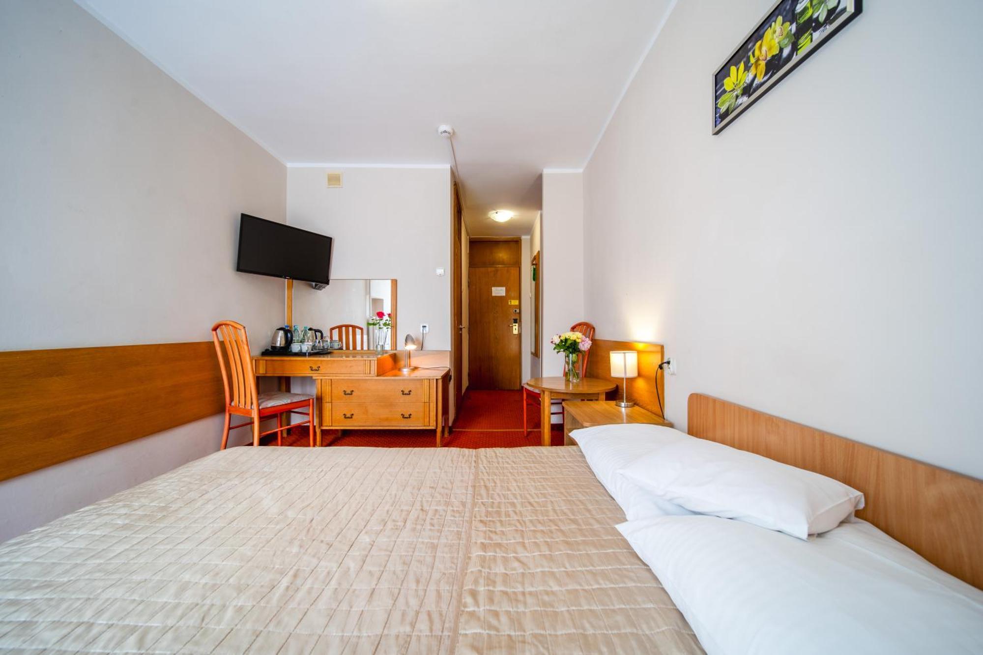 Hotel Gromada Łomża מראה חיצוני תמונה