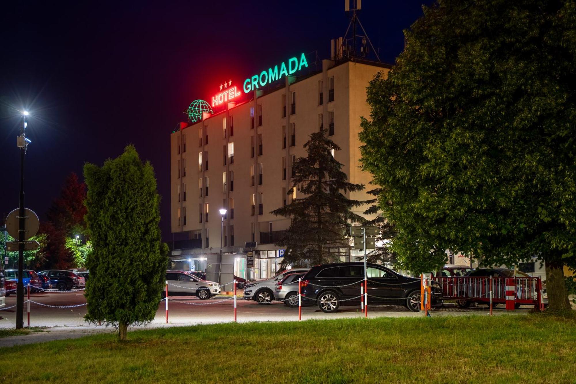 Hotel Gromada Łomża מראה חיצוני תמונה