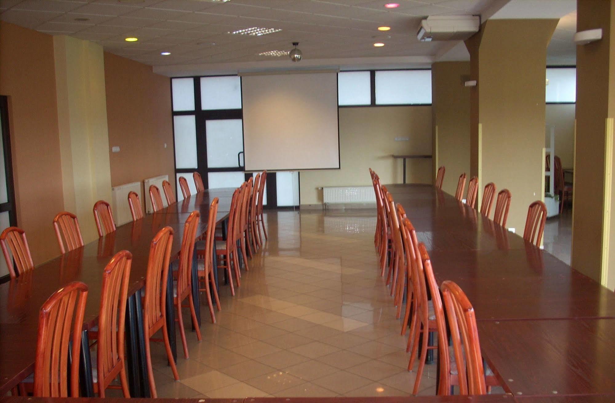 Hotel Gromada Łomża מראה חיצוני תמונה
