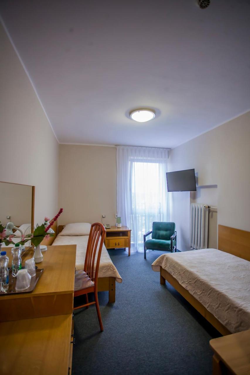 Hotel Gromada Łomża מראה חיצוני תמונה