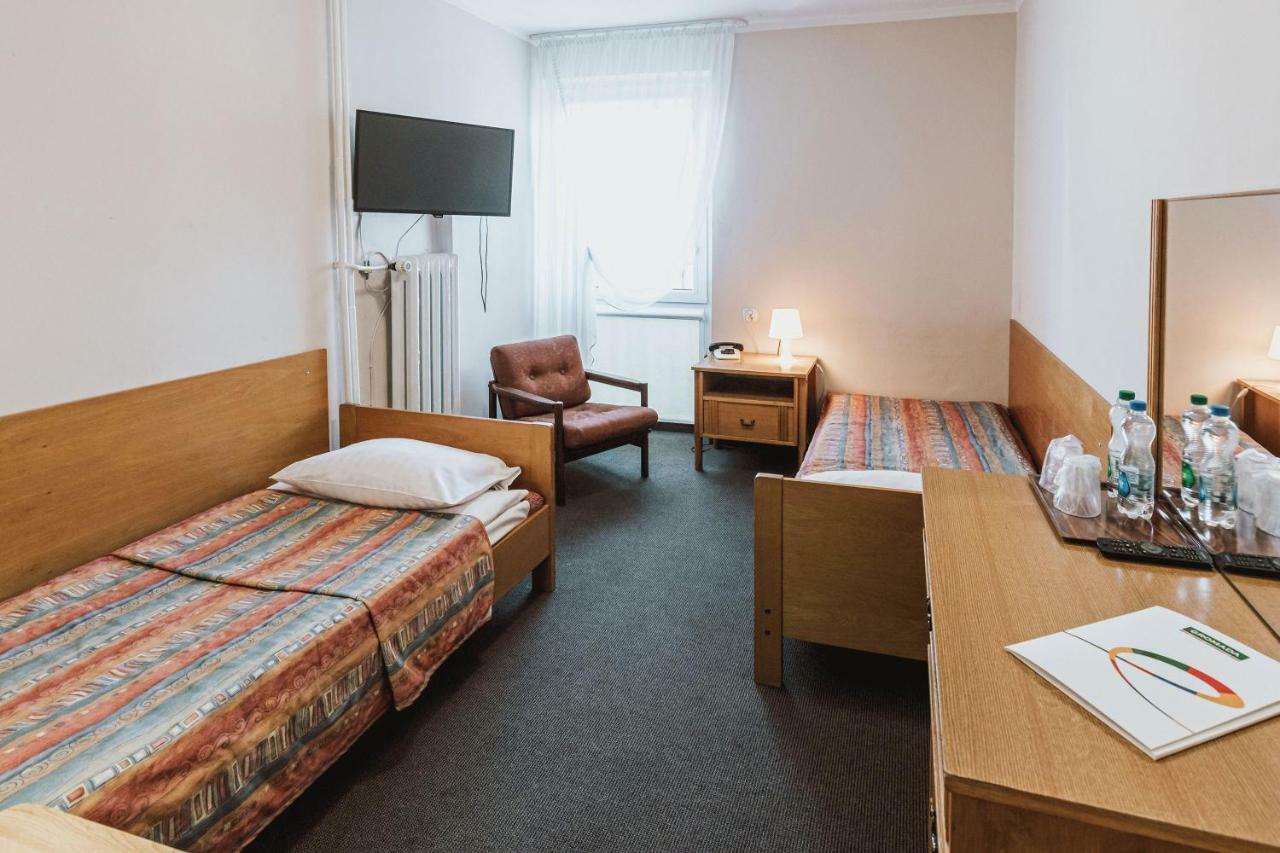 Hotel Gromada Łomża מראה חיצוני תמונה