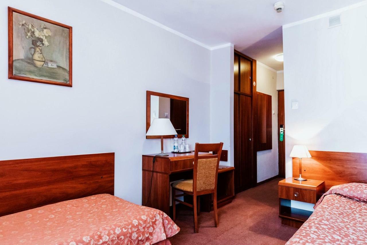Hotel Gromada Łomża מראה חיצוני תמונה